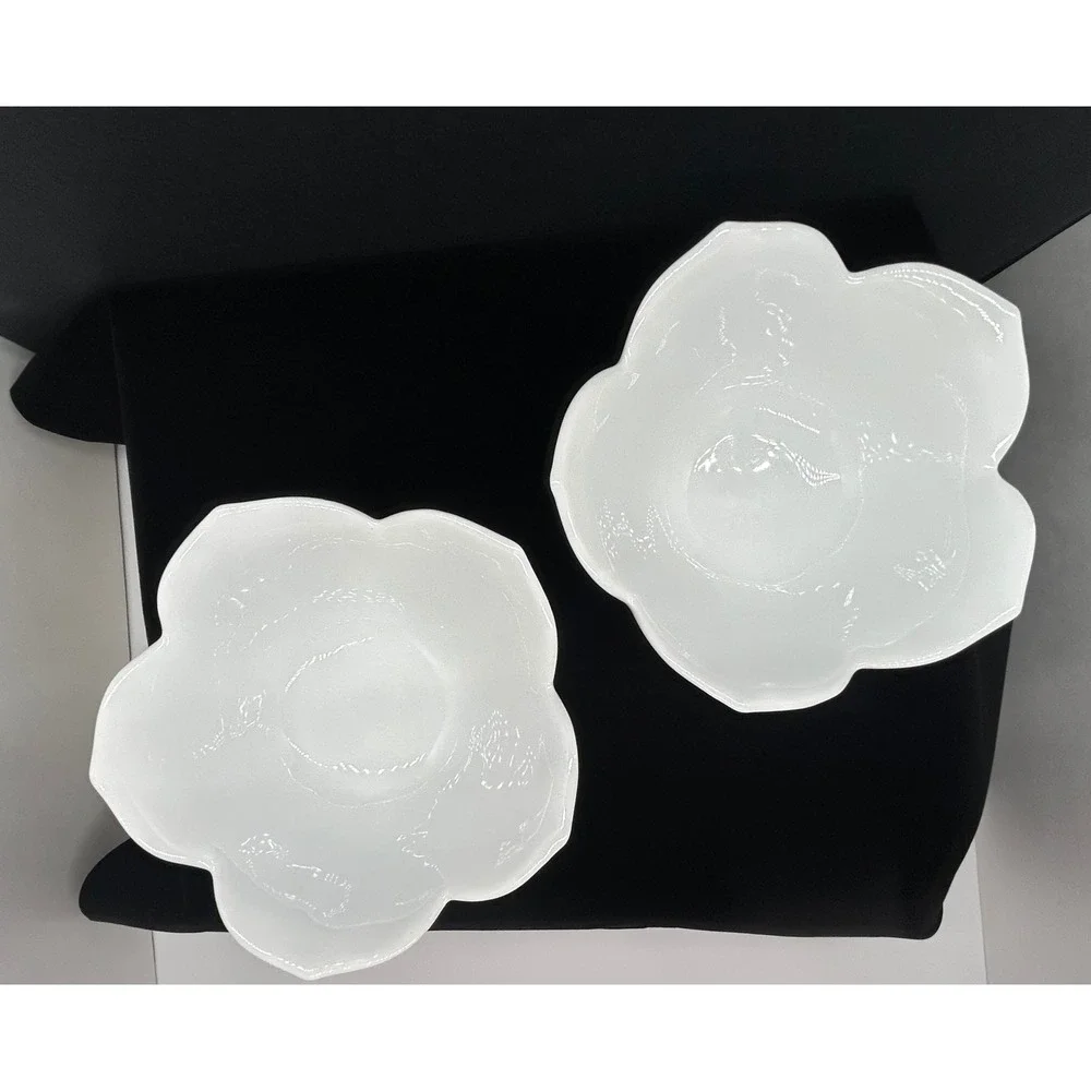 Pier 1 White Porcelain Lotus Flower Petal Ribbed Bowls Set of 2 Minimalist 5.5in